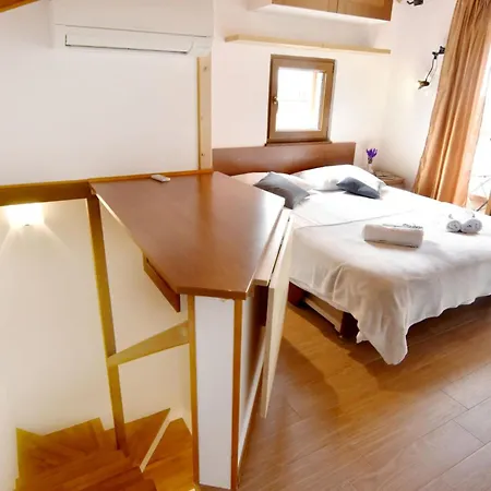 Retreat In Gornji Picudo شقة
