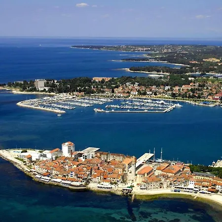 Retreat In Gornji Picudo شقة أوماغ
