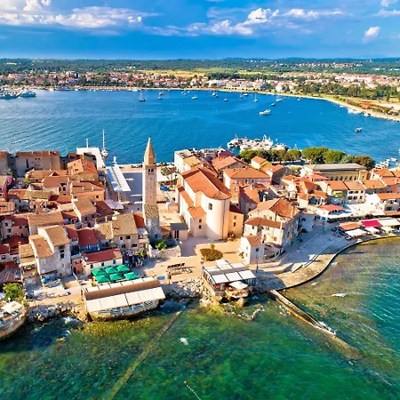 Retreat In Gornji Picudo شقة أوماغ